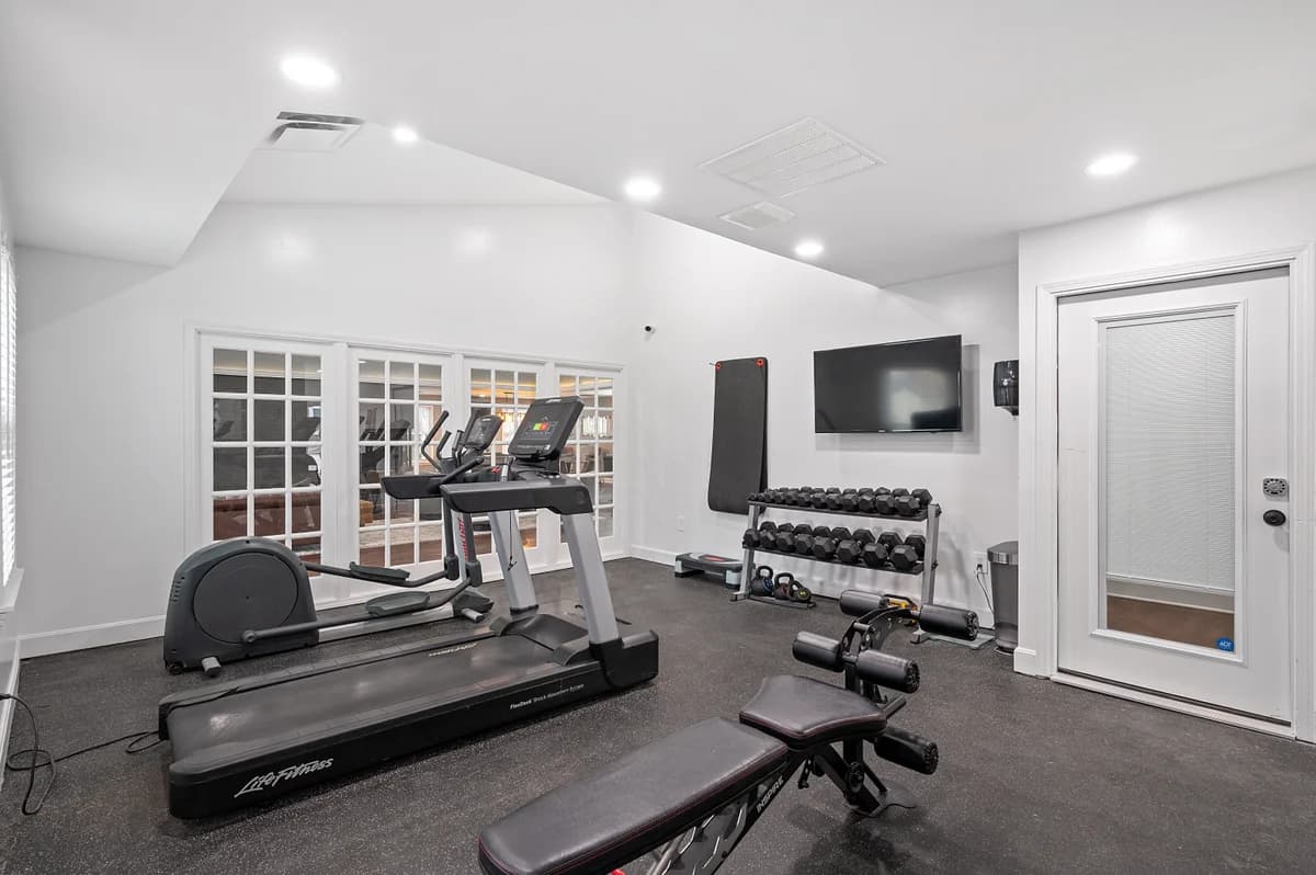 860 East - Apartment - 12