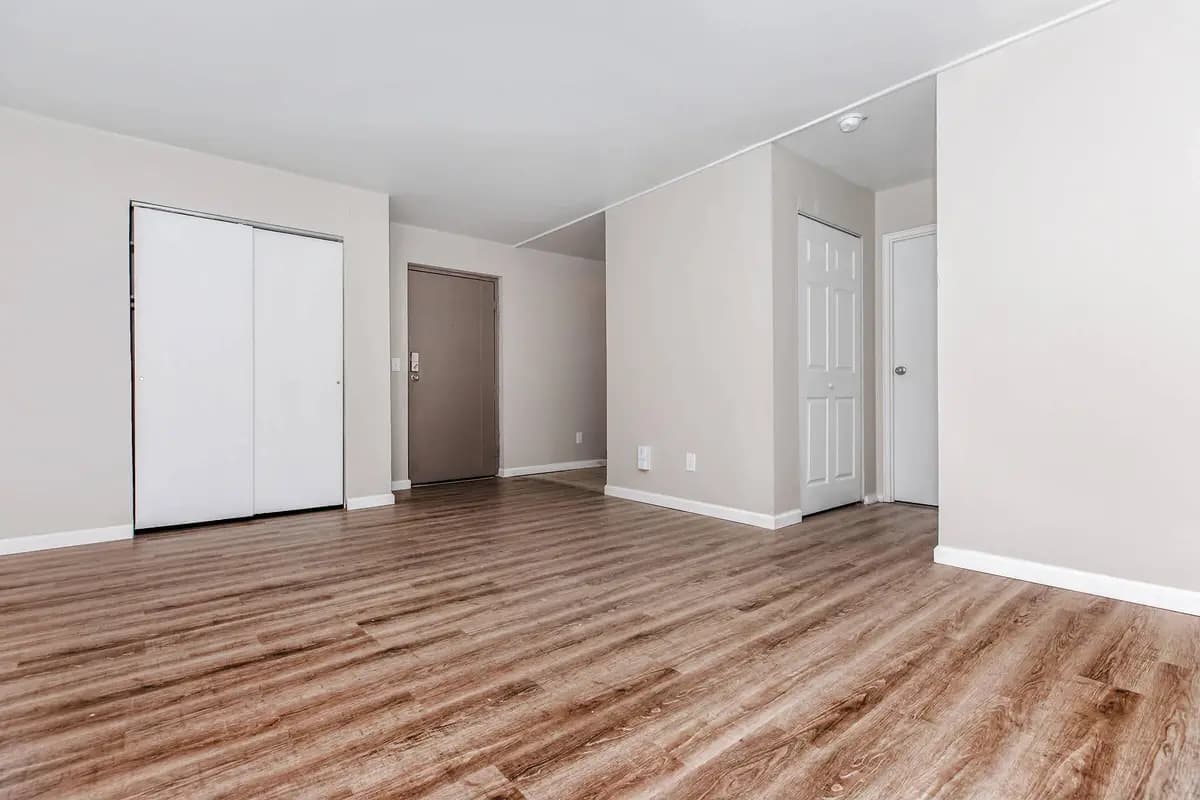 undefined apartments for rent - image - 01c.jpg - 1