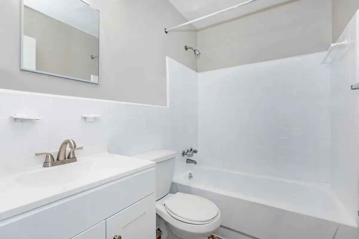 undefined apartments for rent - image - 04b.jpg - 1