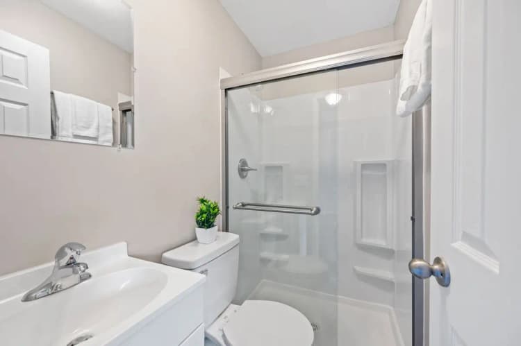 undefined apartments for rent - image - large (21).jpg