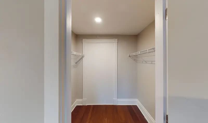 Paramount Square - Apartment - 23