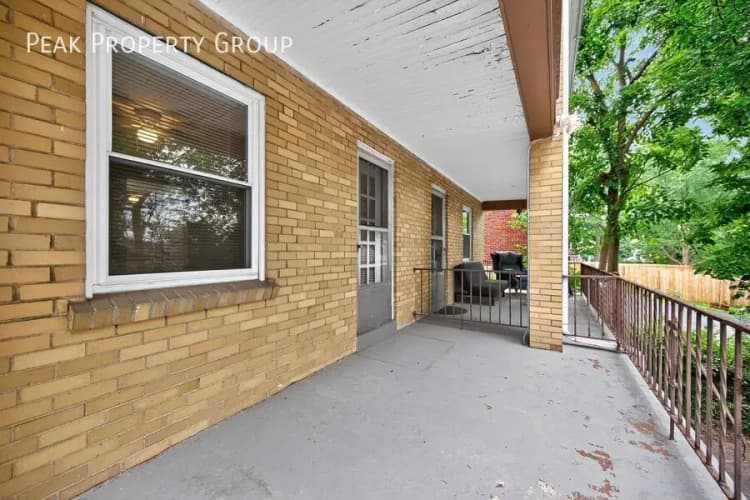 undefined apartments for rent - image - large (16).jpg