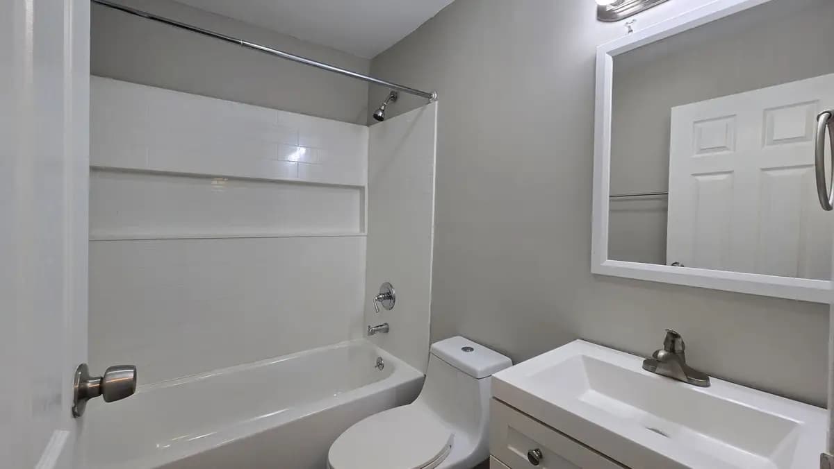 1599 Glen Parker Ave - 1 - Apartment - 4