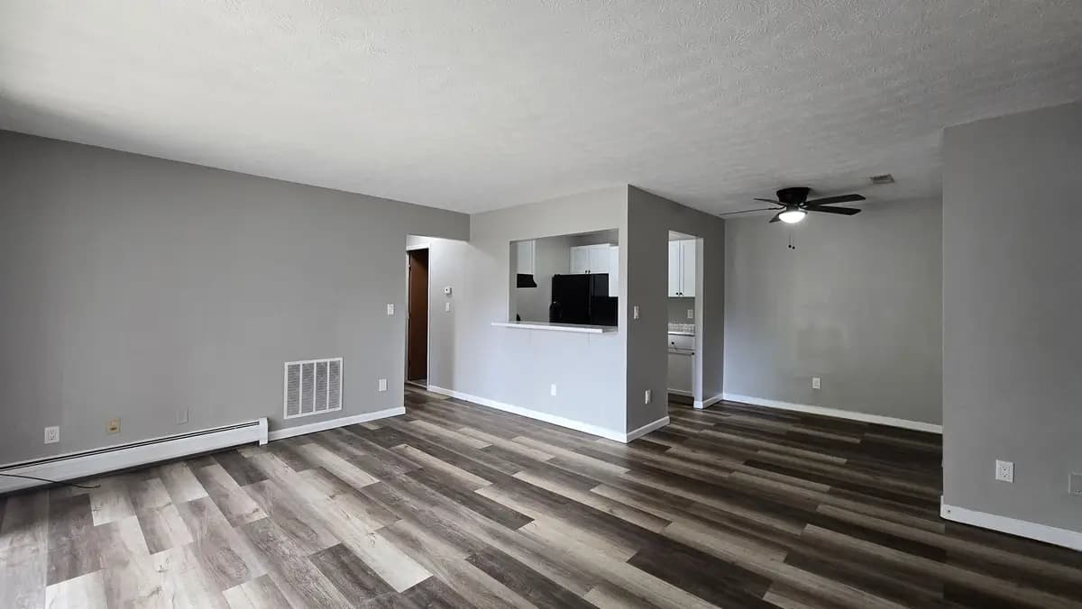 5910 Belmont Ave - Apartment - 3