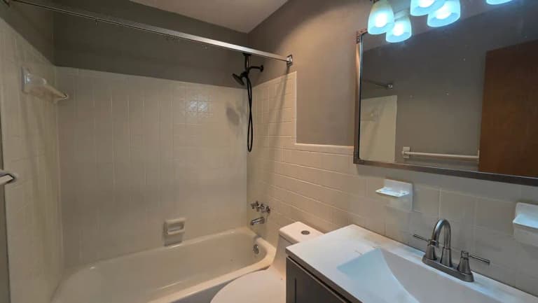 undefined apartments for rent - image - large (18).jpg