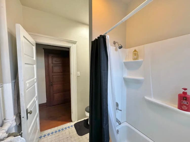 undefined apartments for rent - image - large (39).jpeg