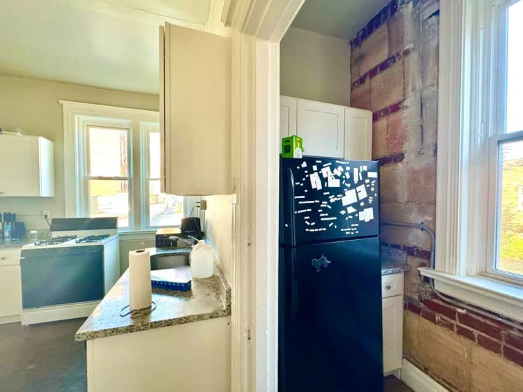 undefined apartments for rent - image - large (44).jpeg