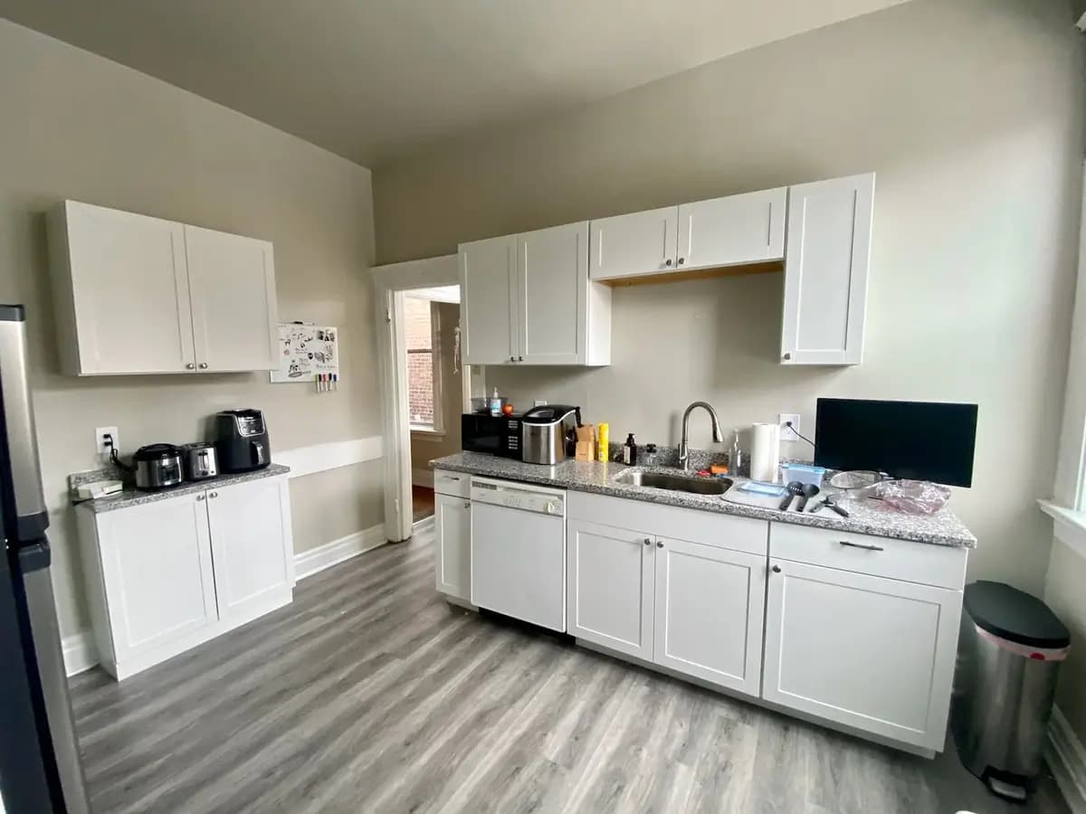 undefined apartments for rent - image - large (5).jpeg - 1