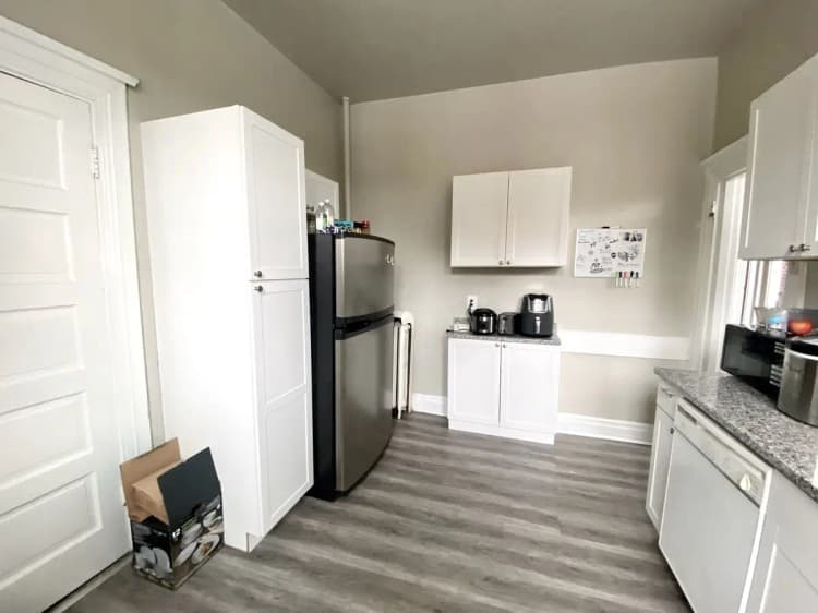 undefined apartments for rent - image - large (8).jpeg