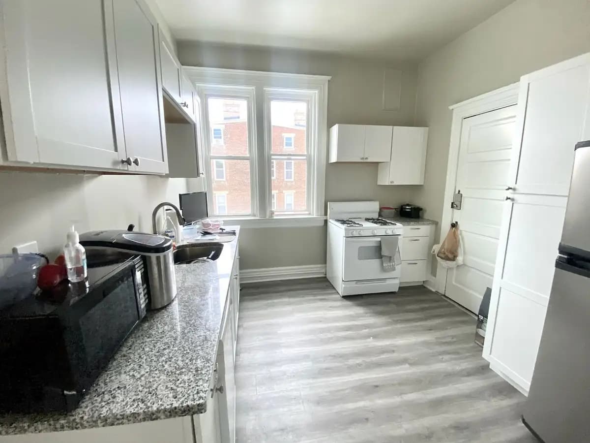 undefined apartments for rent - image - large (9).jpeg - 1