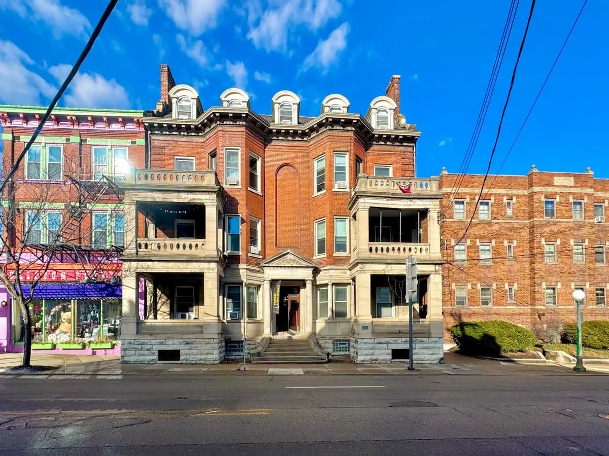 undefined apartments for rent - image - large.jpeg - 0