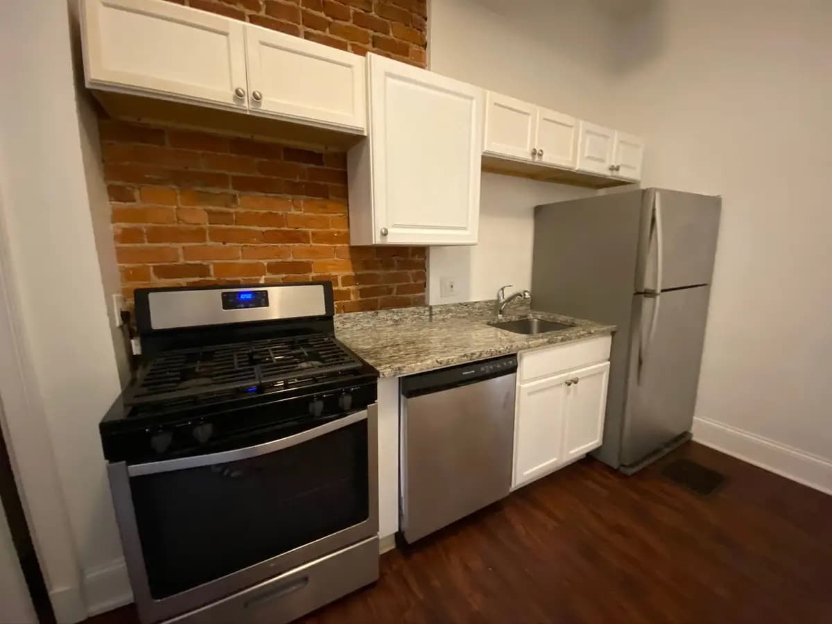 56 W McMillan Ave - Apartment - 7