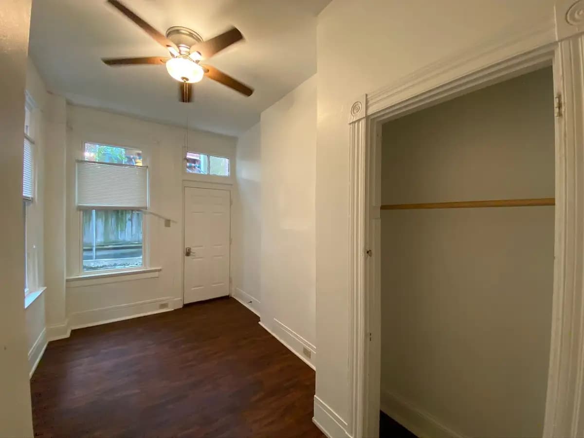 56 W McMillan Ave - Apartment - 8