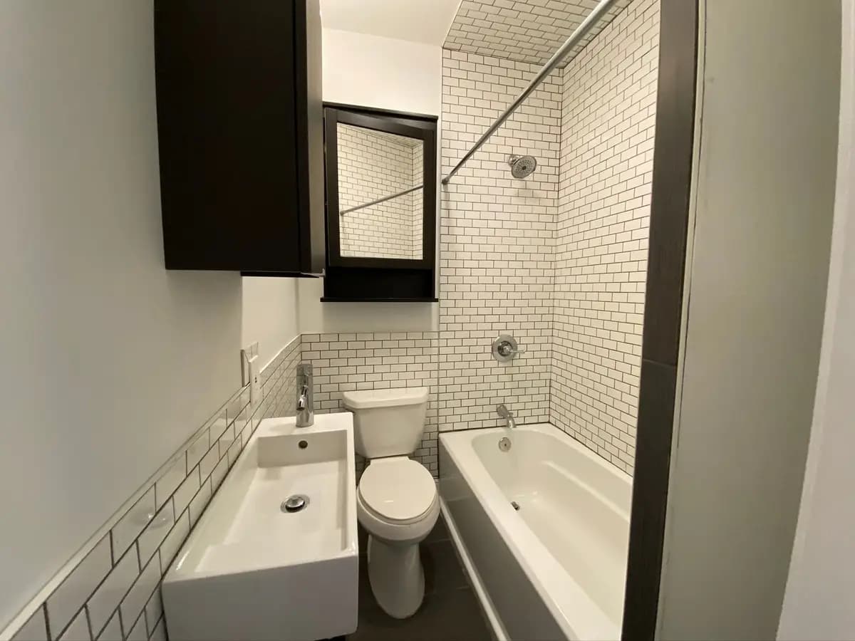 56 W McMillan Ave - Apartment - 10