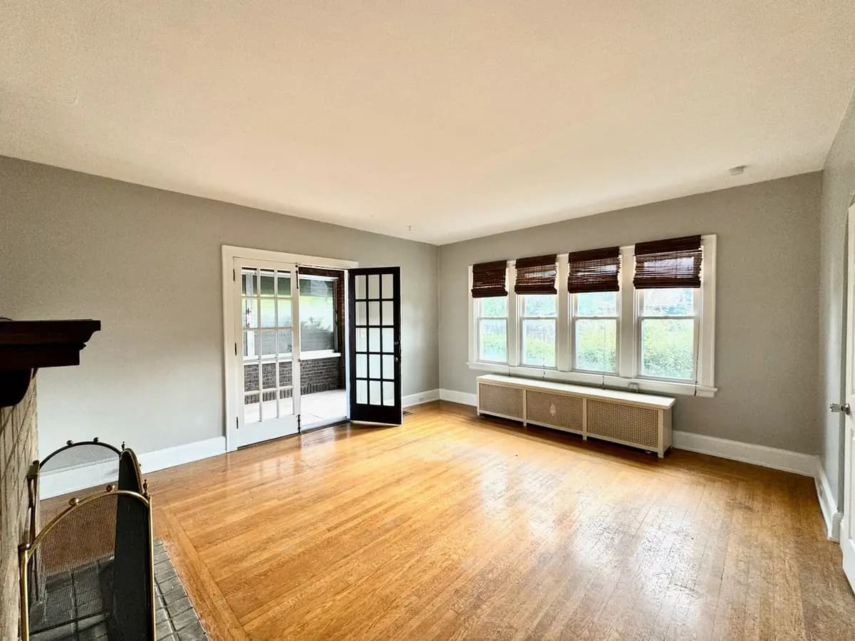 undefined apartments for rent - image - large (10).jpeg - 1