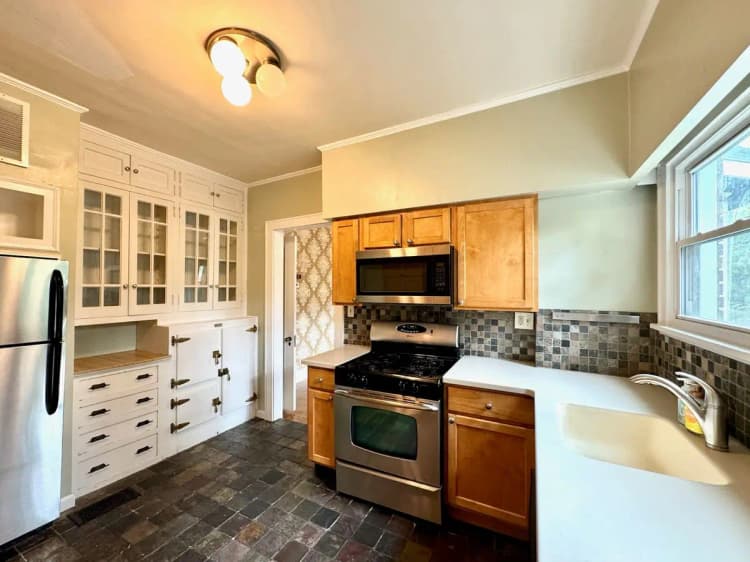 undefined apartments for rent - image - large (3).jpeg