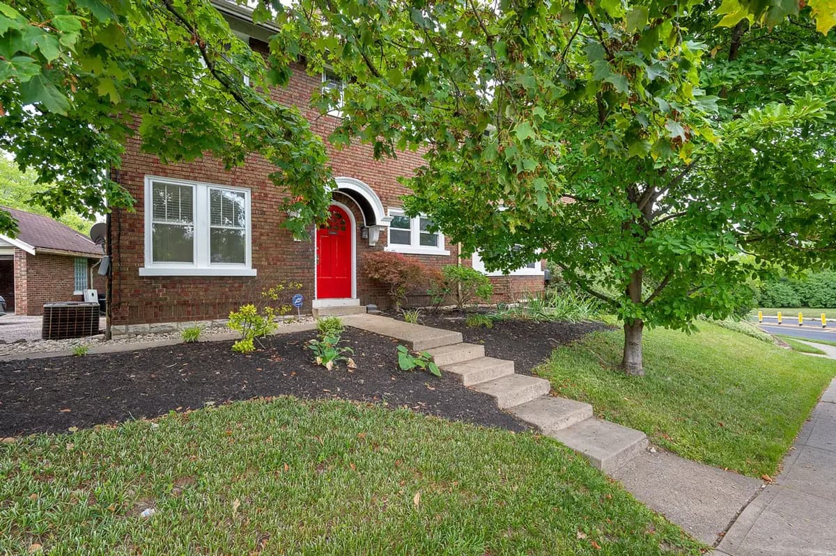 undefined apartments for rent - image - large (3).jpg - 0