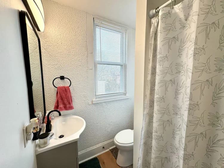 undefined apartments for rent - image - large (24).jpeg