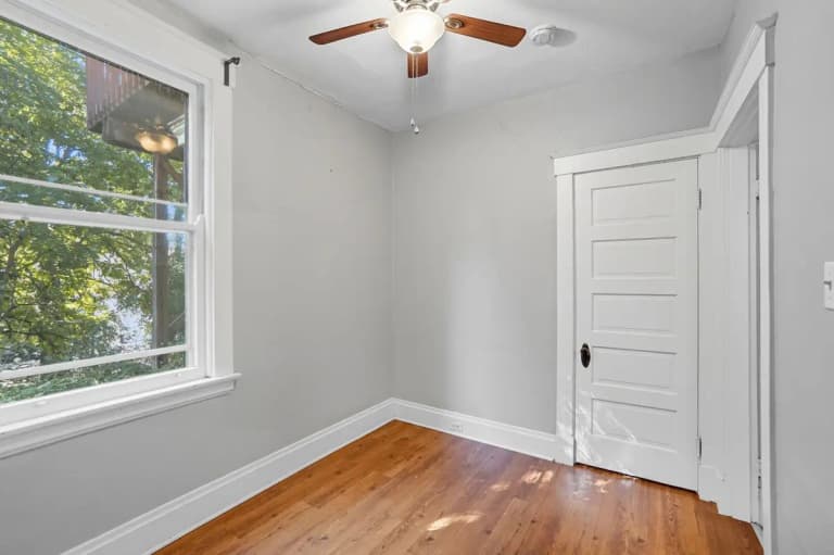 undefined apartments for rent - image - large (21).jpg
