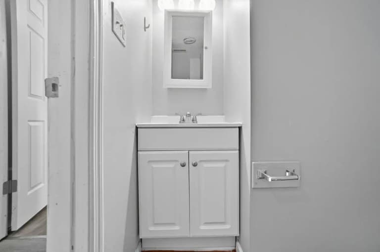 undefined apartments for rent - image - large (28).jpg
