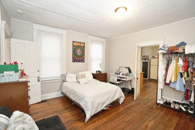 undefined apartments for rent - image - large (14).jpg