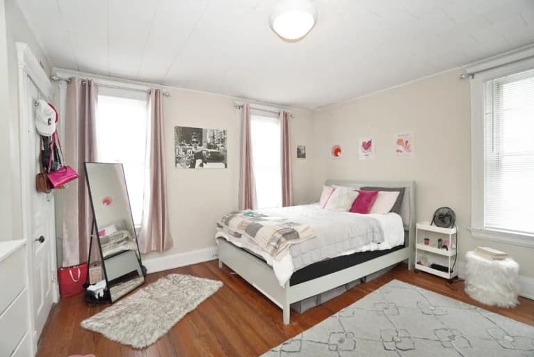 undefined apartments for rent - image - large (18).jpg