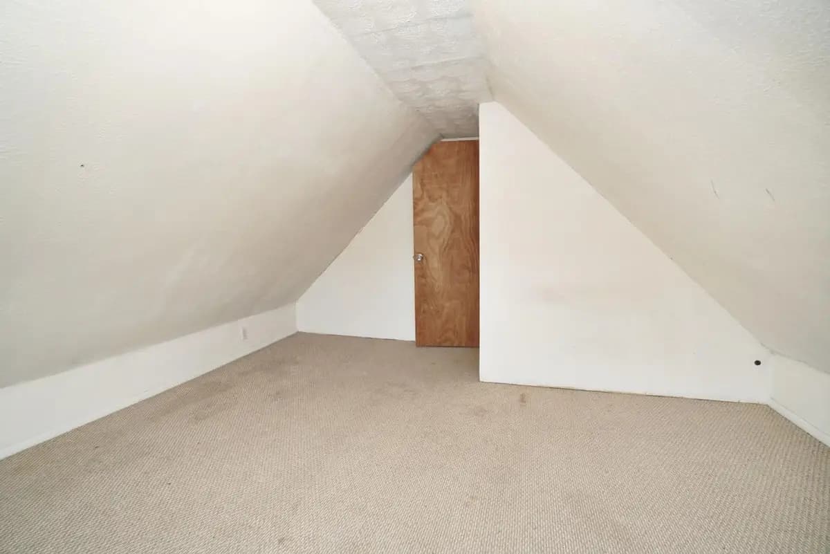 2417 Fairview Ave - Apartment - 24