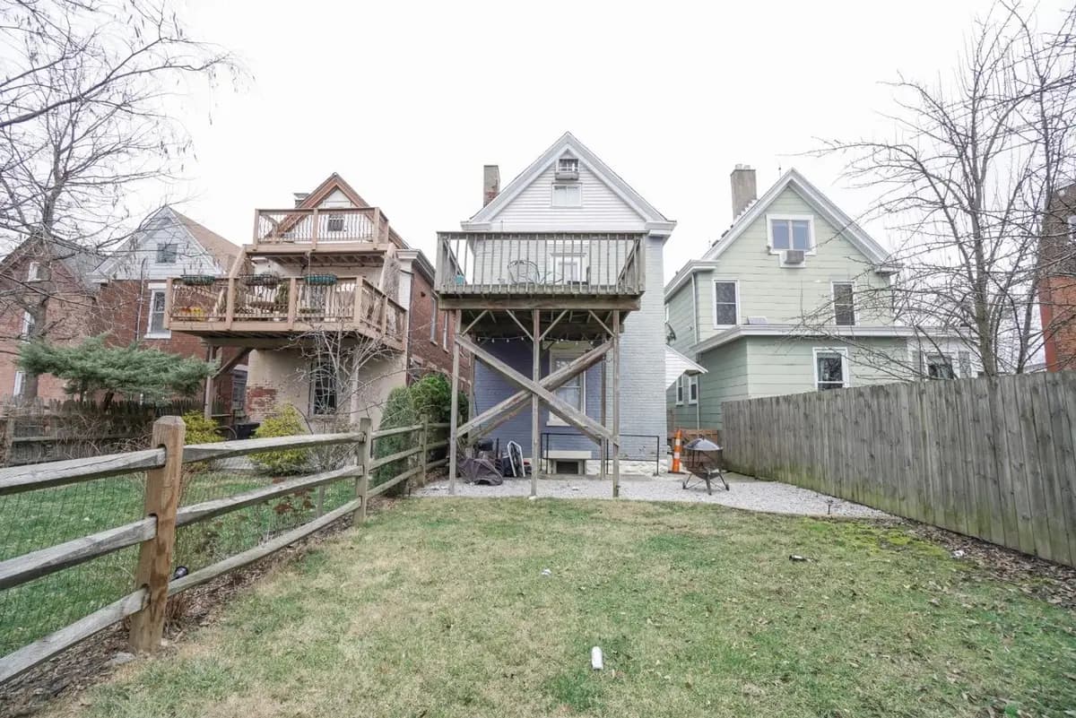 2417 Fairview Ave - Apartment - 26
