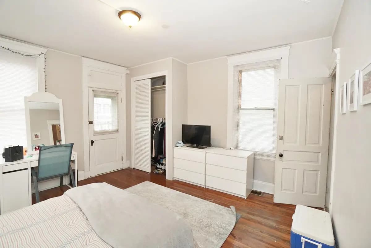 2417 Fairview Ave - Apartment - 8