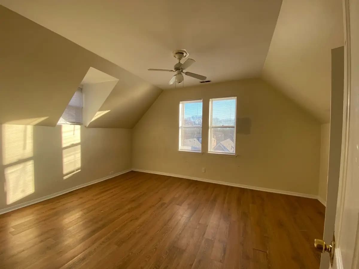 undefined apartments for rent - image - large (1).jpg - 1