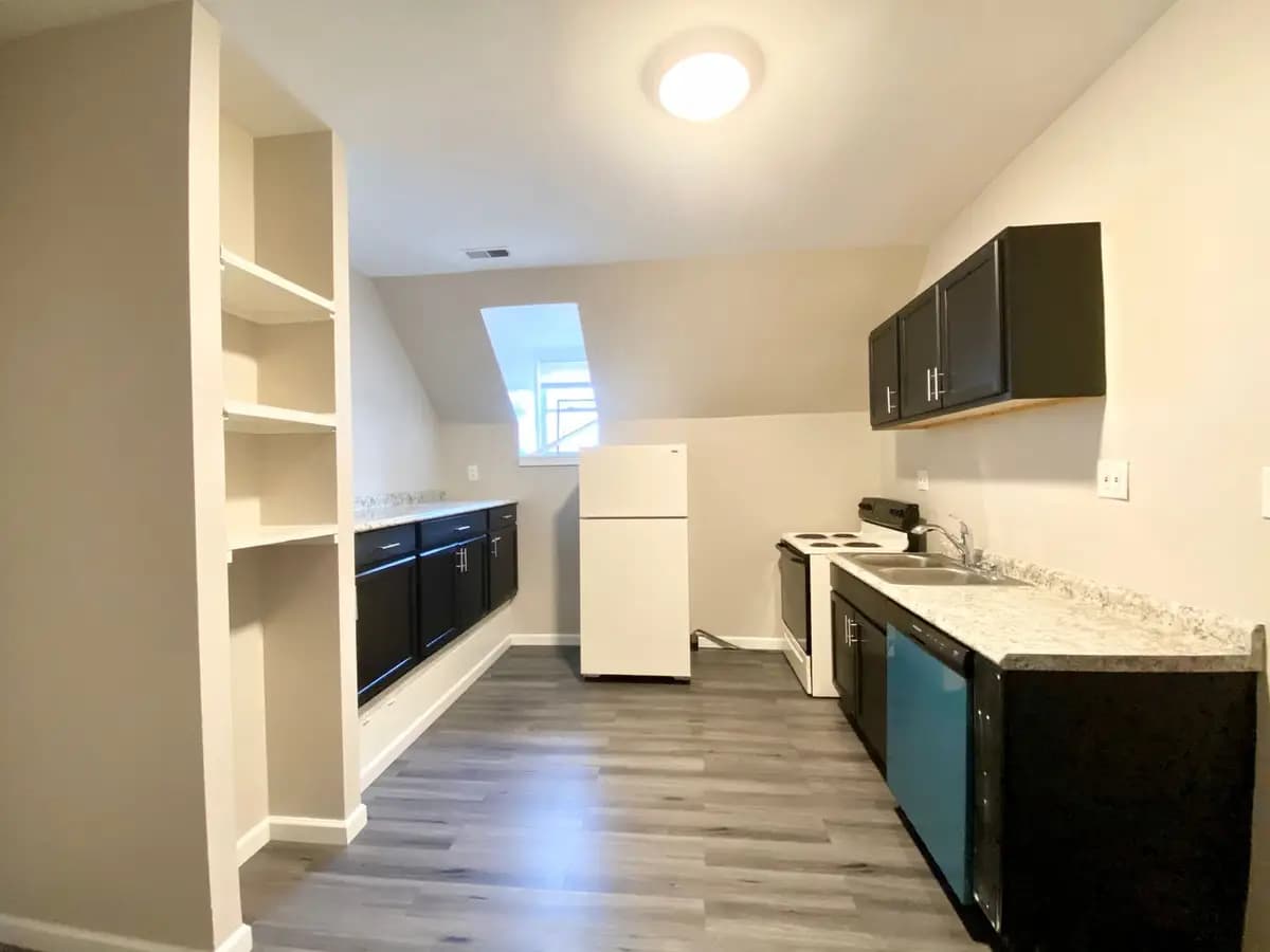 undefined apartments for rent - image - large (14).jpeg - 2