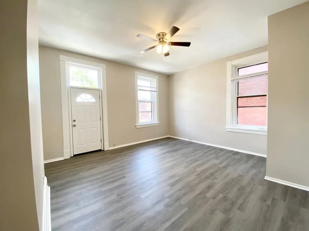 undefined apartments for rent - image - large (4).jpeg - 2