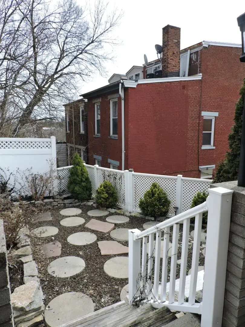 undefined apartments for rent - image - large (22).jpeg - 1