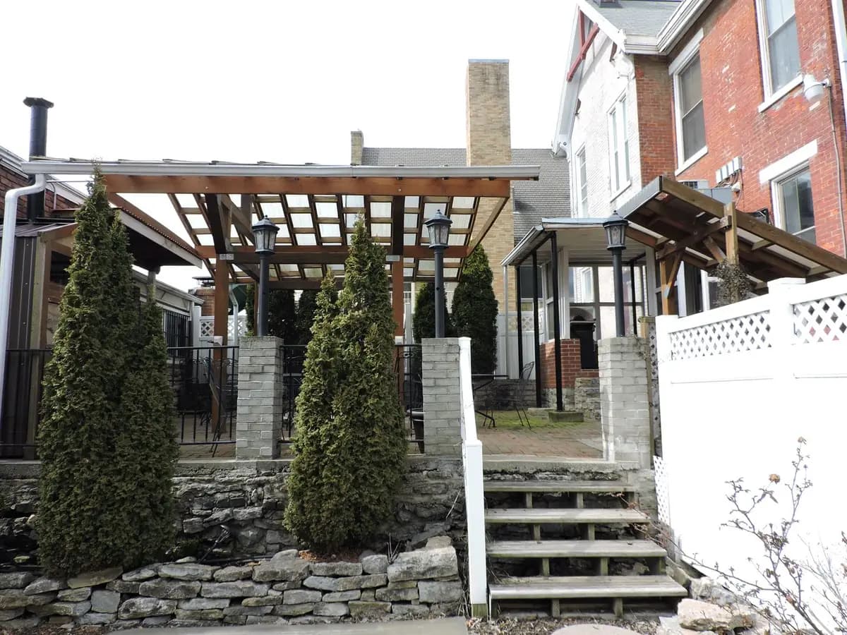 undefined apartments for rent - image - large (23).jpeg - 2