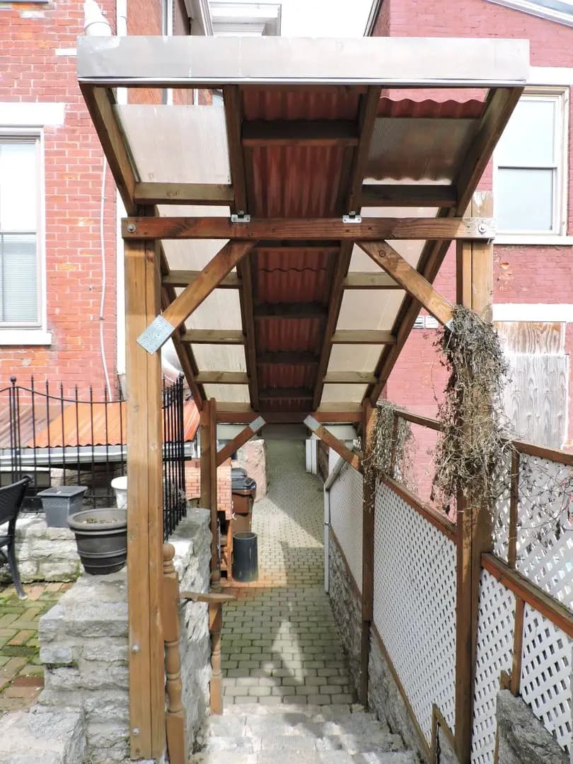 undefined apartments for rent - image - large (24).jpeg