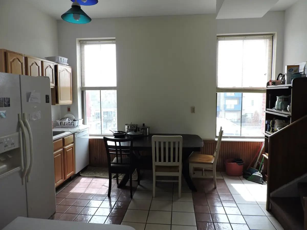 undefined apartments for rent - image - large (4).jpeg - 3