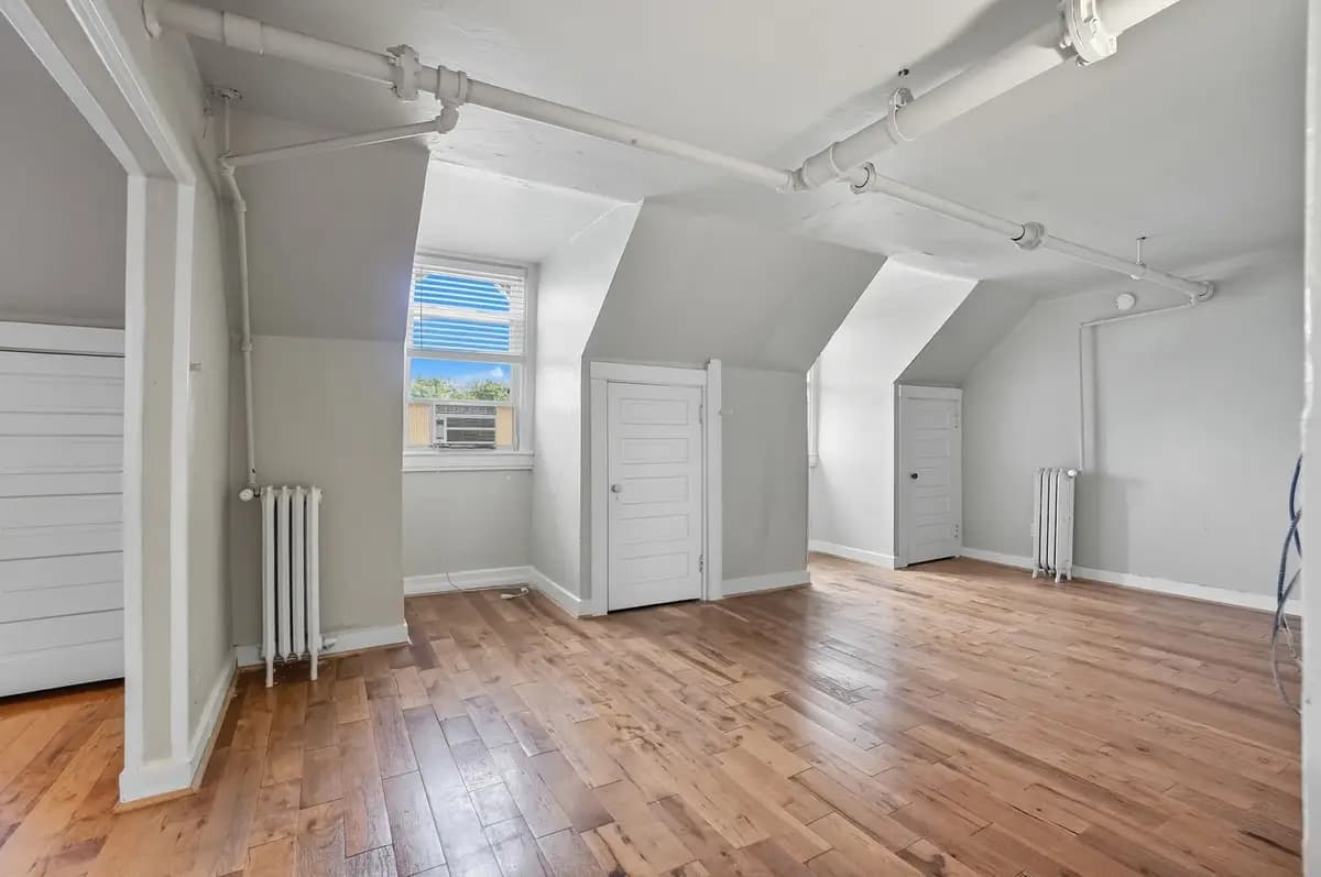 undefined apartments for rent - image - large (3).jpg - 2