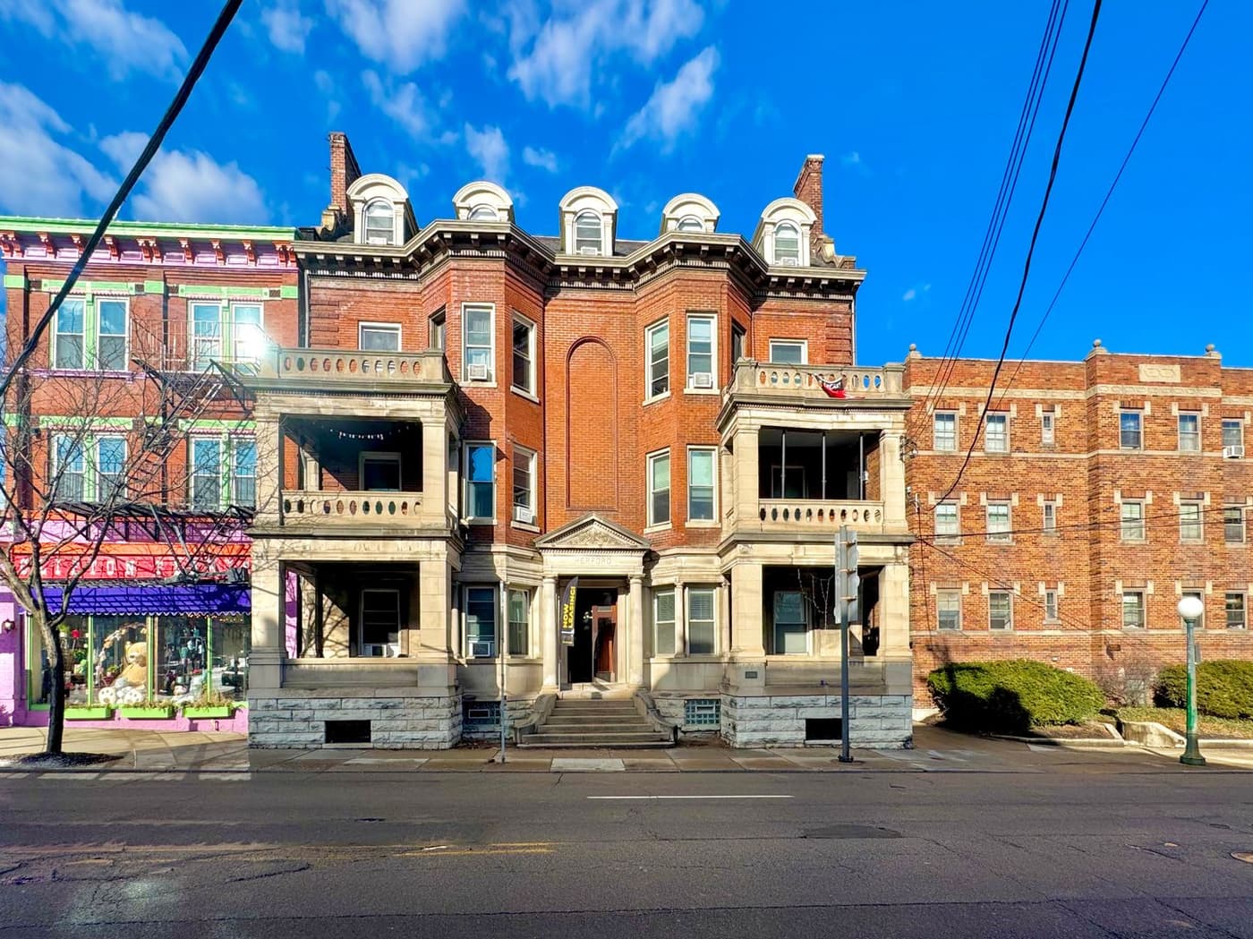 undefined apartments for rent - image - large.jpeg - 1