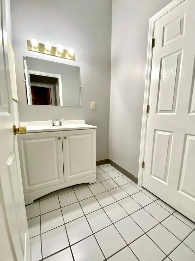 400 Warner St - Apartment - 5
