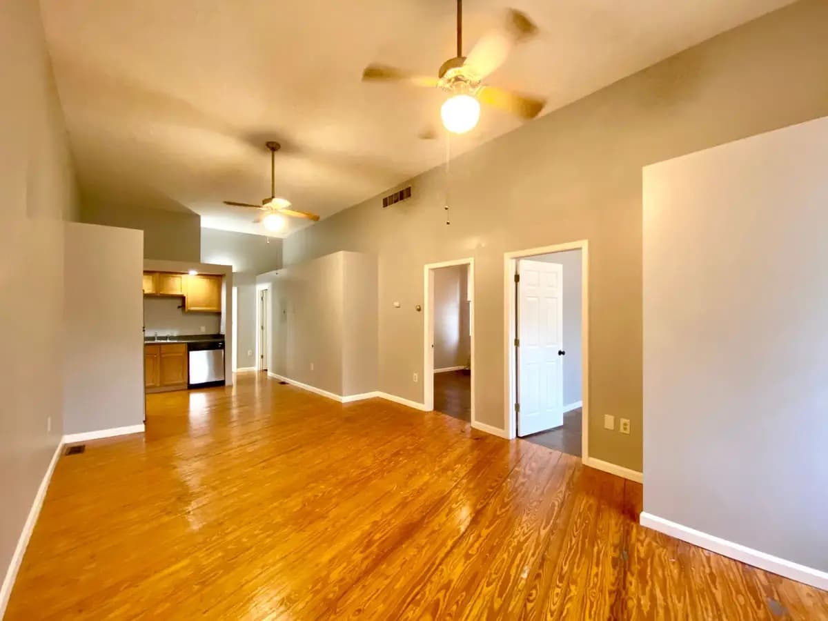 400 Warner St - Apartment - 15