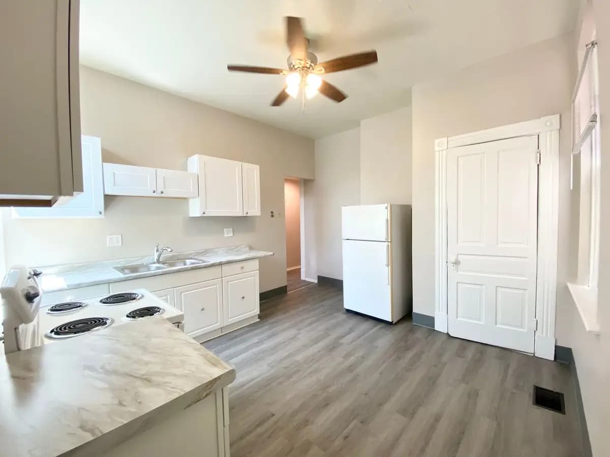211 Bosley St. - Apartment - 10
