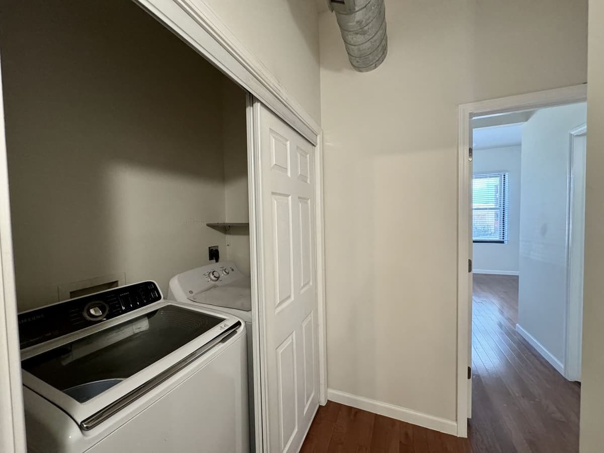 309 Sycamore Property Apartments - Apartment - 16