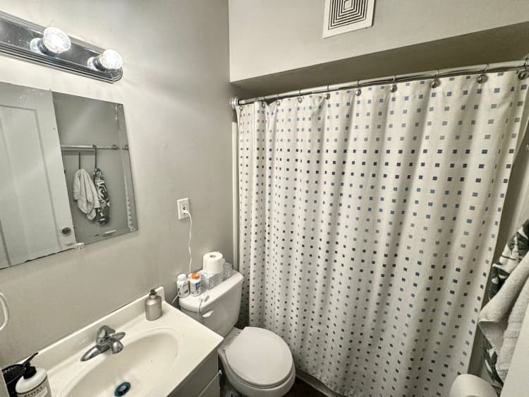 undefined apartments for rent - image - large (11).jpeg