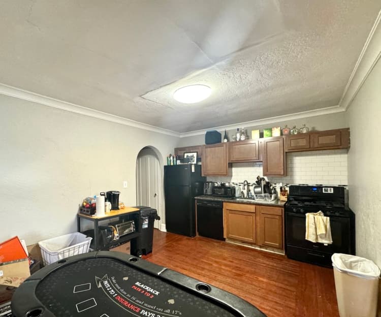 undefined apartments for rent - image - large (4).jpeg