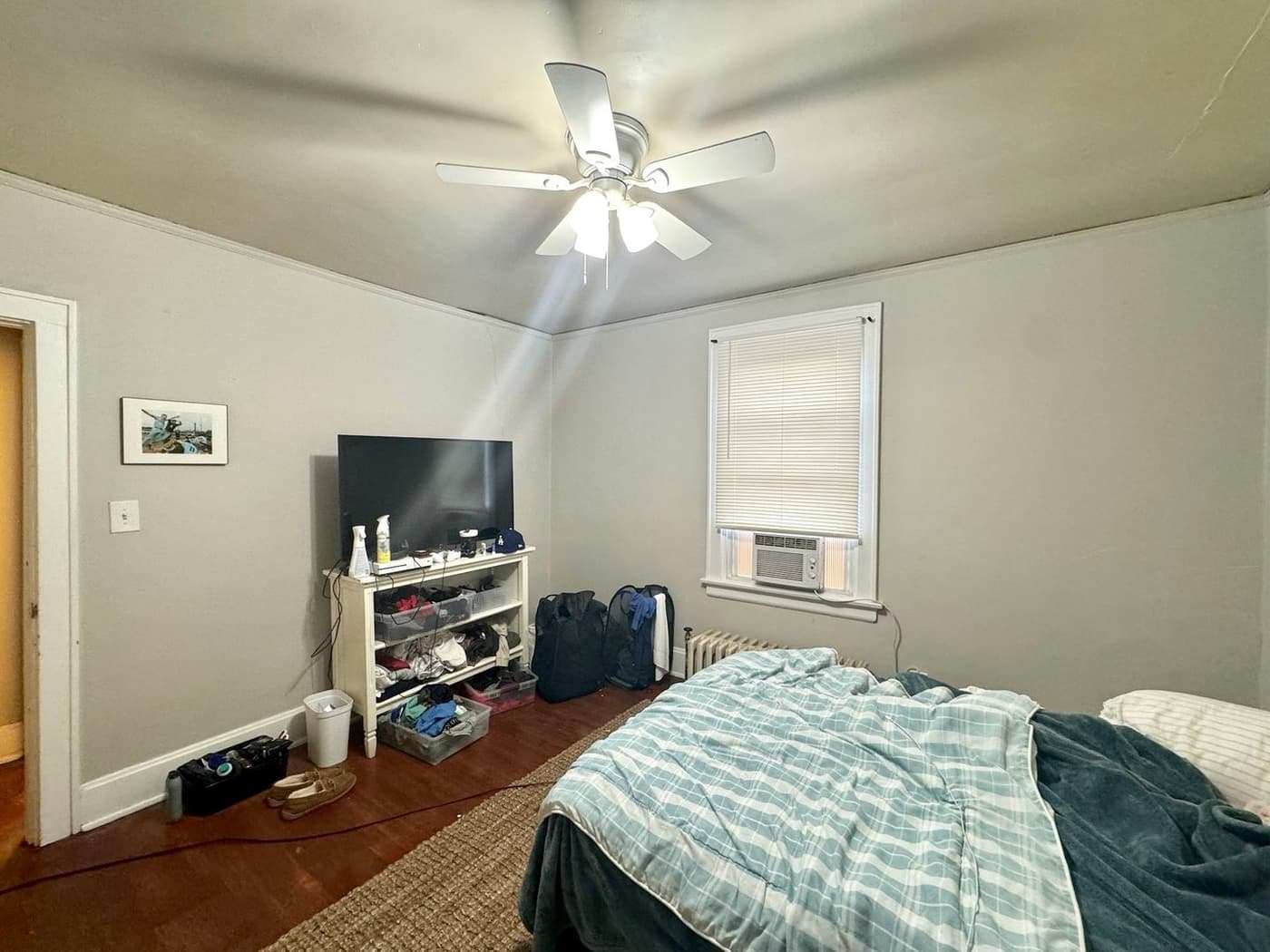 undefined apartments for rent - image - large (9).jpeg - 3