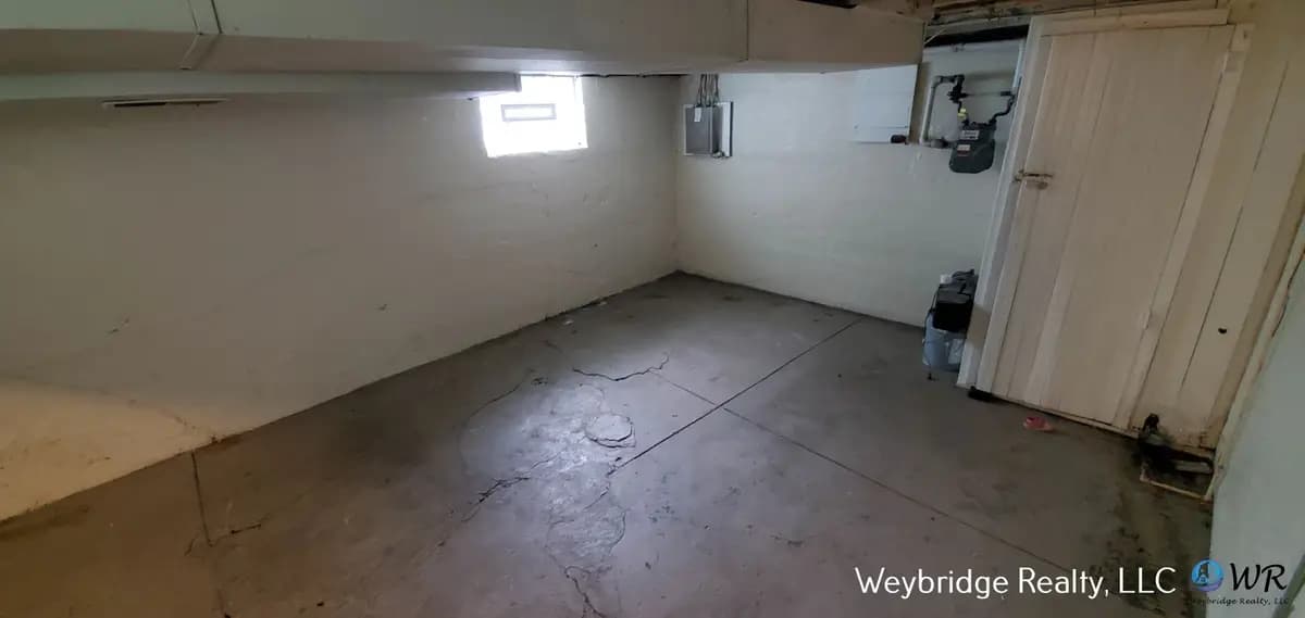 undefined apartments for rent - image - large (9).jpg - 0