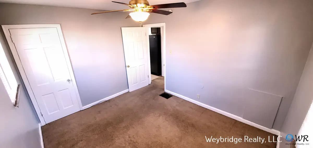 undefined apartments for rent - image - large (15).jpg - 0