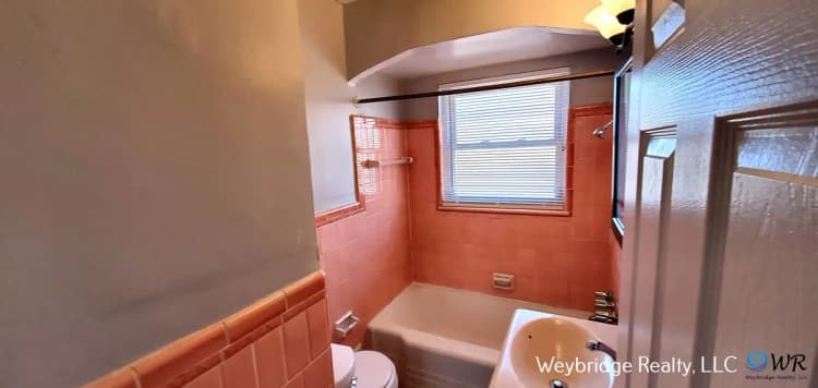 undefined apartments for rent - image - large (17).jpg