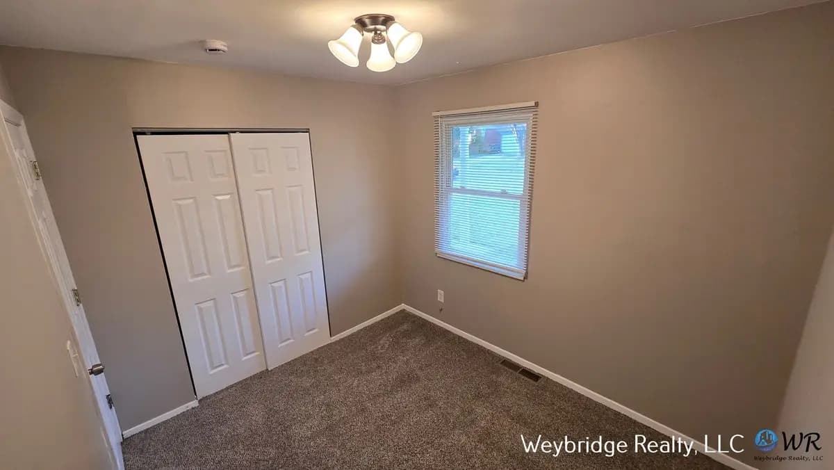 undefined apartments for rent - image - large (10).jpg - 0