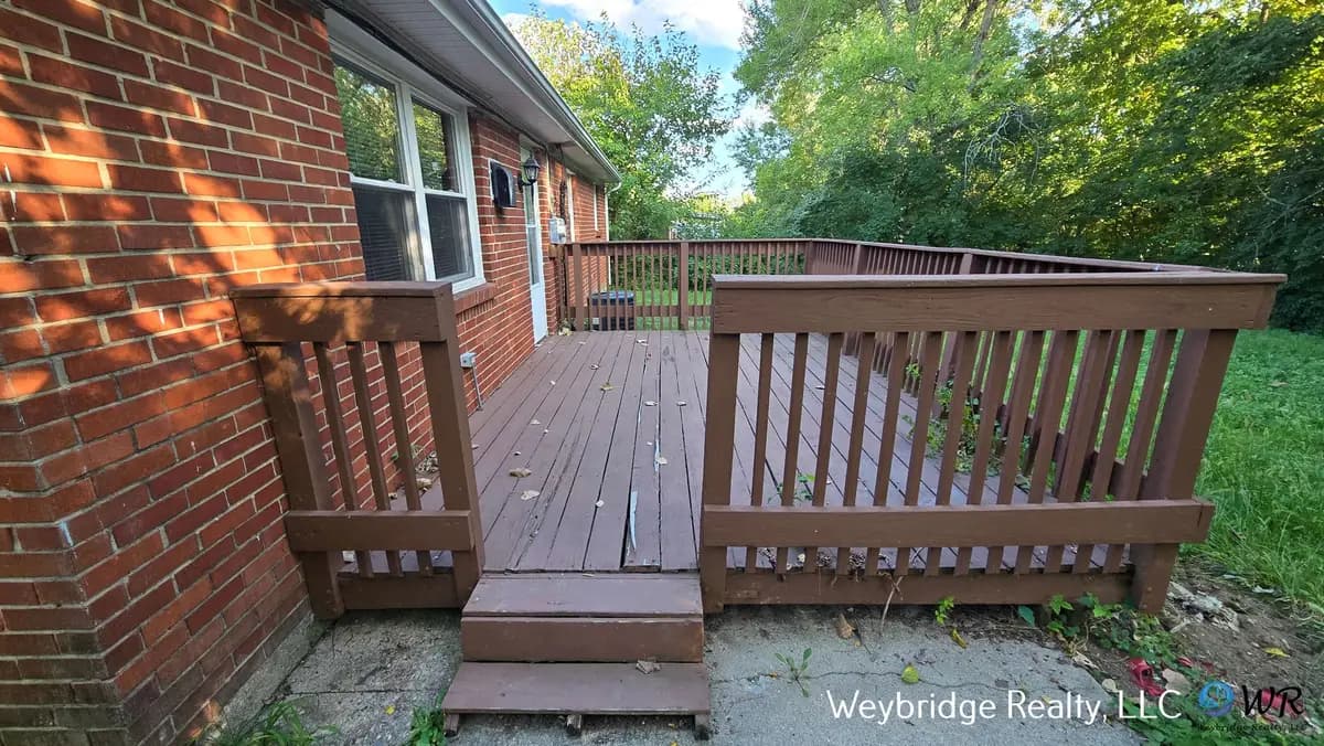 undefined apartments for rent - image - large (11).jpg - 1